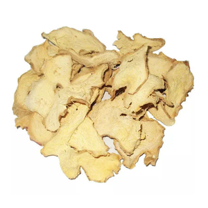 El jengibre seco se utiliza como especia y añade sabor a los platos - Product Image 1