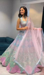 El último diseñador Fab Zone de alta calidad Faux Georgette y Silk Saree Mirror Work Lehenga Choli para adultos para fiestas - Product Image 2