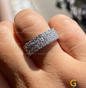 Jolie bague cloutée en diamant Moissanite entièrement ronde Hip Hop en argent sterling 925 pour unisexe dans la clarté VVS - Product Image 1