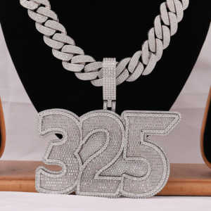 Pendentif diamant Moissanite rond et baguette pendentif Hip Hop glacé cadeau pour lui en argent sterling 925 - Product Image 1