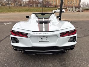 Chevrolet Corvette Stingray 2 LT Cabriolet RWD 2024 d'occasion en excellent état, offre exceptionnelle, prêt à être expédié - Product Image 6