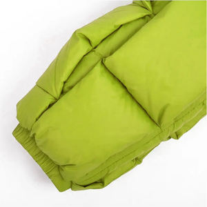 Chaqueta acolchada cálida de invierno para mujer, fabricación profesional transpirable, chaquetas acolchadas impermeables de manga larga para mujer - Product Image 3