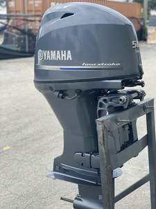 Moteur hors-bord industriel d'occasion Yamaha 50 CV 4 temps, arbre de 20 pouces, modèle 2013, support OEM personnalisé, garantie 3 ans, 310 heures d'utilisation - Product Image 3