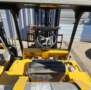 Oferta Exclusiva de Subasta para Montacargas T150D de 1989 con Capacidad de Carga de 15000 Libras - Product Image 2