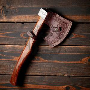 Hache viking en acier Damas faite à la main, très vendue, de haute qualité, forgée, hache de bûcheron avec manche en bois de rose et fourreau - Product Image 6