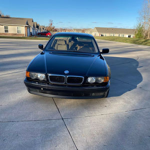 BMW 740i d'occasion de 2000, conduite à gauche, norme Euro IV, 5 places - Product Image 1