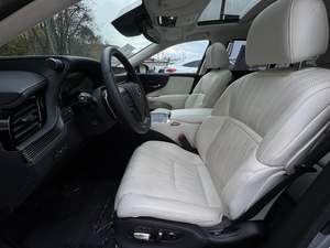 Increíble Lexus LS Hybrid 500h 2023 Usado en Perfectas Condiciones con Poco Kilometraje en Existencia, Ofrecido a una Fantástica Oferta que No Querrás Perder - Product Image 5