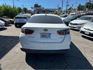 Kia Optima Híbrido 2015 Usado, Volante a la Izquierda - Product Image 5