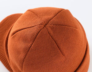 หมวกบีนนี่ฤดูหนาวแบบ unisex สำหรับกิจกรรมกลางแจ้ง มีปีก ป้องกันความหนาว ถักสองชั้น ขอบถัก ระบายอากาศได้ดี ไนลอนคุณภาพสูง รับผลิตตามแบบ (OEM) ราคาถูก - Product Image 5