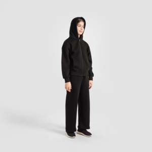 Sudadera con Capucha de Tela Tejida Negra con Bolsillo Frontal - Product Image 4