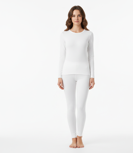 Combinaison thermique pour femme Luxe Warmth White, manches longues, tissu doux et respirant, conçue pour le confort hivernal - Product Image 6