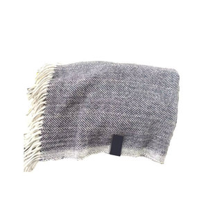 ผ้าห่มสีเขียวมะกอกผสมคุณภาพพรีเมี่ยมจากผู้ผลิตอินเดีย - Product Image 4