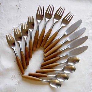 Ensemble de couverts réutilisables Argenterie de restaurant en acier inoxydable Vaisselle polie Simplicité Cuillère Couteau Fourchette Ensemble de couverts - Product Image 2