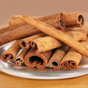 Bâtons de cannelle entiers naturels de qualité supérieure, écorce de cassia séchée, épice parfumée saine pour infusion de thé et cuisine, Vietnam - Product Image 1
