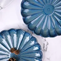 Assiette en céramique artisanale écologique de 10,5 pouces, style japonais vintage, motif floral, porcelaine bleue émaillée, luxe