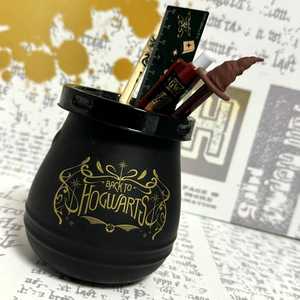 Ensemble de porte-crayons en forme de chaudron de Poudlard pour Harry Potter avec couvercle pour porte-stylos - Product Image 4