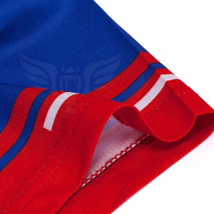 เสื้อฟุตบอลและชุดกีฬาผ้าโพลีเอสเตอร์ระบายอากาศได้ดีมีสีและขนาดแตกต่างกันจากโรงงาน100% - Product Image 5