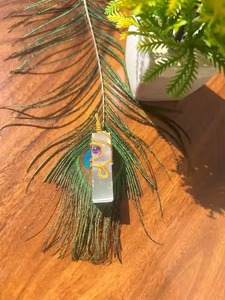 จี้คริสตัลเซเลไนต์ขัดเงาจากธรรมชาติเครื่องประดับสำหรับการทำสมาธิที่มีพลังงานทางจิตวิญญาณตามหลักฮวงจุ้ย - Product Image 3