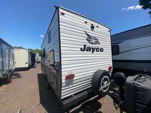 Jayco J-a-y F-l-i-g-h-t S-L-X 174BH d'occasion 2023 prêt à la vente - Product Image 3