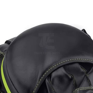 แผ่นโฟกัสป้องกันมือสำหรับชกมวย รูปทรงโค้ง วัสดุหนัง คุณภาพดีที่สุด ลดราคาพิเศษ ขนาดและสีตามสั่ง - Product Image 6