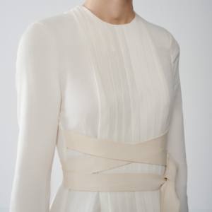 Robes décontractées élégantes haute qualité durable formelle unique panneau avant plié emballage personnalisé fabricant du Vietnam - Product Image 5