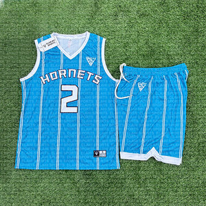 Paquete de Uniforme de Baloncesto Personalizado por Sublimación 2026, Camiseta de Manga Larga, Pantalones Cortos, Secado Rápido y Transpirable - Product Image 2