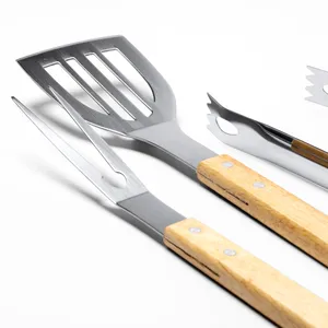 Set Barbecue Personalizzato con Accessori Fantastici per i Tuoi Utensili da BBQ all'Aperto - Product Image 2