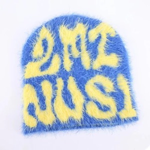 Bonnet en mohair chaud pour hommes et femmes, style hip-hop européen et américain, dernière mode, logo brodé, bonnet en mohair - Product Image 1