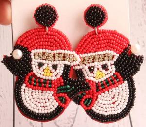 Pendientes de Navidad con bordado de cuentas con estilo hecho a mano de Papá Noel, joyería navideña, pendientes artesanales festivos, abalorios, se aceptan personalizados - Product Image 4