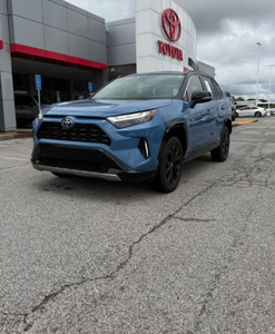 Toyota RAV4 XSE Hybride 2023 d'occasion en excellent état, conduite à gauche, norme Euro IV, disponible à la vente - Product Image 2