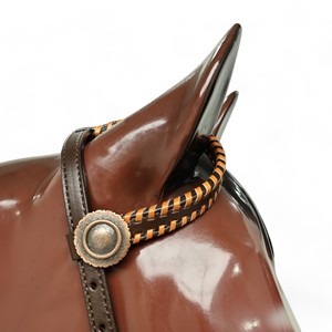 Exportateur indien Western têtière en cuir usiné à la main Ensemble de collier de poitrine en cuir de vachette véritable tressé OEM Ensemble de têtière de cheval - Product Image 4