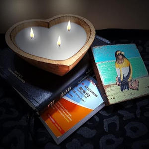 New Arrival <b>Vintage</b> Mango Wood Heart-Shaped Candle Bowl Hot Seller Home Office Table Centerpiece Customized Size Minimum 100pcs - Product Image 2