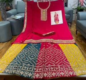 Costume Salwar brodé lourd mariage Sharara Designer pakistanais Sharara costume fête porter costume pakistanais robe de créateur Gharara - Product Image 6