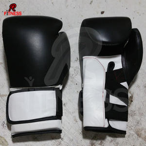 Guantes de Boxeo de Cuero de Alta Calidad 2023 con Cierre de Gancho y Bucle Antideslizante, Opciones Personalizables por RC Fitness Wear - Product Image 6