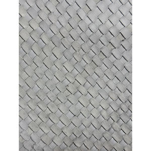 Produit en cuir de vachette tissé fabriqué à la main de 1 à 12 pieds carrés personnalisable et de qualité riche - Product Image 2