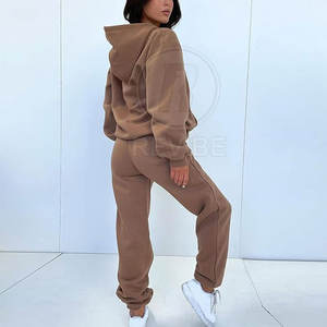 Chándal de Invierno de Primera Calidad para Mujer, Diseño de Dos Piezas, Chándal de Manga Larga Personalizable para Mujer - Product Image 3