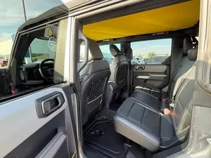 ฟอร์ด บรอนโก แบดแลนด์ ปี 2022 สภาพดี - Product Image 2