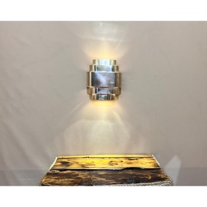 Apliques de pared florales de metal y vidrio, diseño de iluminación que eleva los interiores al añadir profundidad, calidez y confort visual, recién llegado - Product Image 2