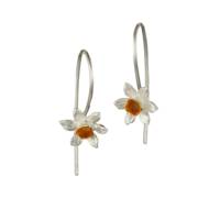 Anting-anting gantung perak sterling Daffodil, perhiasan pesta ulang tahun bulan Maret, buatan tangan