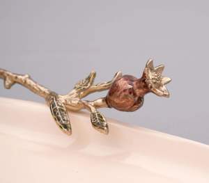 Plateau de service ovale en aluminium doré pour les mariages et dîners du Ramadan pour le service des aliments et la table décorative - Product Image 3