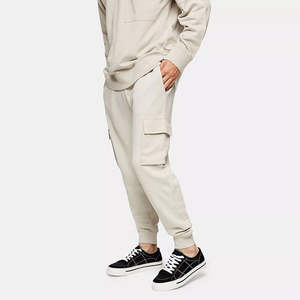 Vêtements de sport avec logo personnalisé Vêtements de sport unis pour hommes Sweat à capuche cargo et jogger 2 pièces ensemble survêtement cargo décontracté - Product Image 4