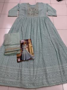 Robe Anarkali de créateur moderne Sayuri avec broderie élégante Bubina pour les fonctions de mariage Tenue de fête Occasions festives - Product Image 6