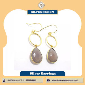 Pendientes de Plata de Ley 925 con Calcedonia Gris Natural en Forma de Pera, Pendientes Largos con Engaste de Bisel Hechos a Mano para Mujer - Product Image 2