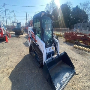 Chargeuse compacte Bobcat d'occasion conforme aux normes de l'EPA |   Mini-chargeuse sur roues avec moteur EURO 5 |   Matériel de construction et d'aménagement paysager à vendre - Product Image 1