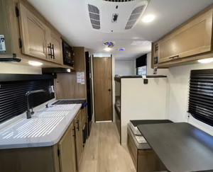 2024 2025 Forest River Wolf Pup 16BHSW Autocaravana Remolque de Viaje - Product Image 3