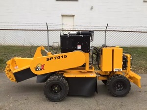 Broyeur de souches 3 points PTO avec 34 dents en carbure (embrayage à glissement pour arbre PTO inclus) pour tracteurs 15-45 CV, Carlton 7015, boîte de vitesses numérique - Product Image 4