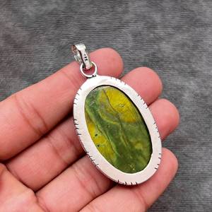Pendentif Labradorite verte fait à la main en argent Sterling 925 bijoux ovales en pierres précieuses collier élégant pour les femmes cadeau - Product Image 5