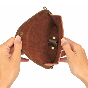 OEM กระเป๋าแว่นตาหนังสีดำแบบปุ่มเปิดปิดแบบเรียบ - Product Image 3