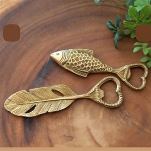 Abrebotellas de cerveza de pescado dorado de latón puro, abridor de tapas de botellas - Product Image 3