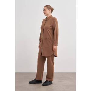 Túnica Deportiva Corta de Punto Camel Estilo Y2K Casual - Product Image 2